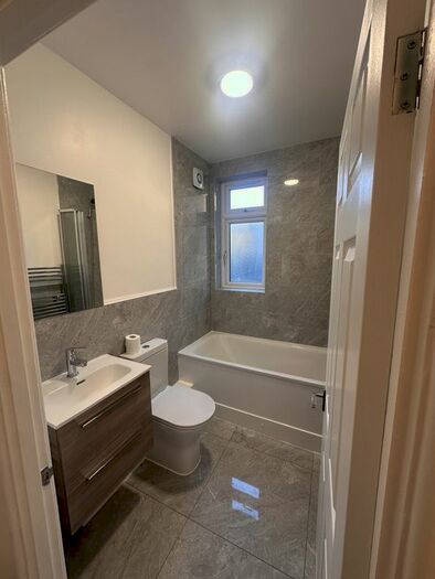 3 Bedroom Terraced House To Rent In Malyons Road, London, SE13