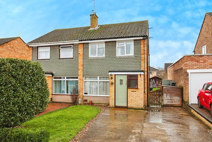 3 Bedroom Semi Detached House For Sale In Priestley Drive, Tonbridge, Kent, TN10