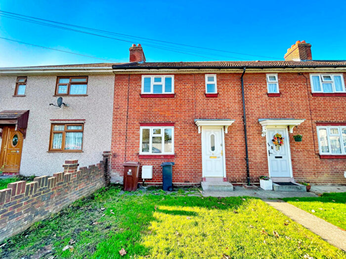 3 Bedroom Terraced House To Rent In East Road, Chadwell Heath, RM6