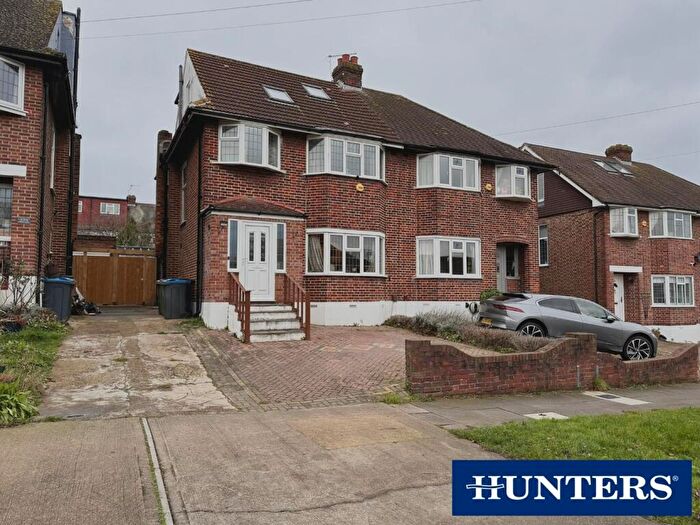 4 Bedroom Semi Detached House To Rent In Raeburn Avenue, Surbiton, KT5