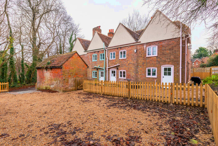 5 Bedroom Cottage To Rent In Livesey Cottages, Livesey Street, Maidstone, Kent, ME18