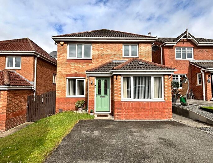 3 Bedroom Detached House For Sale In Dover Heights, Dunfermline, KY11