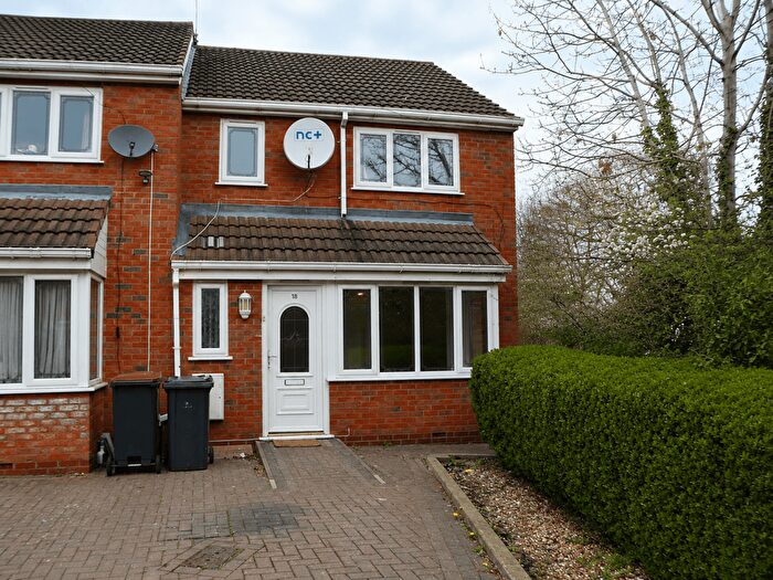 3 Bedroom End Of Terrace House To Rent In Synkere Close, Keresley End, Coventry, CV7
