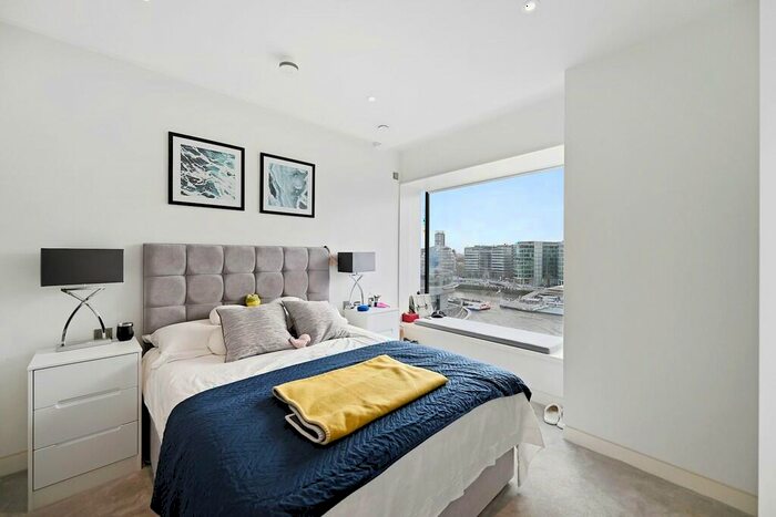 1 Bedroom Apartment To Rent In Sugar Quay, Water Lane, EC3R