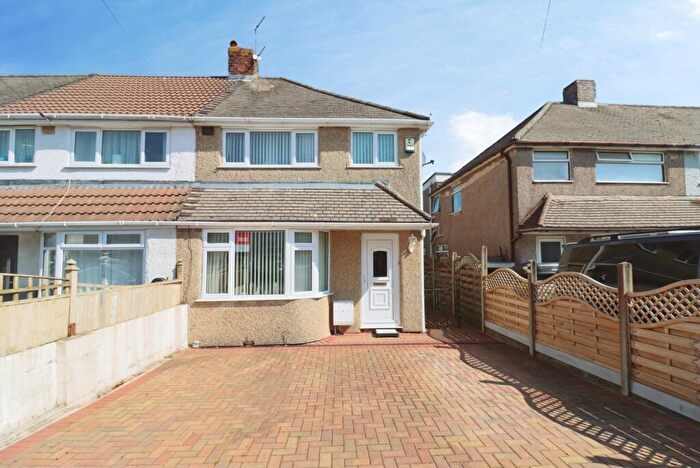 3 Bedroom End Of Terrace House For Sale In Worthing Road, Patchway, Bristol, BS34