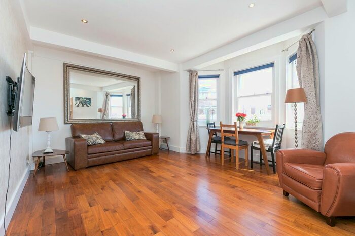 1 Bedroom Flat For Sale In Neville Court, Abbey Road, London, NW8