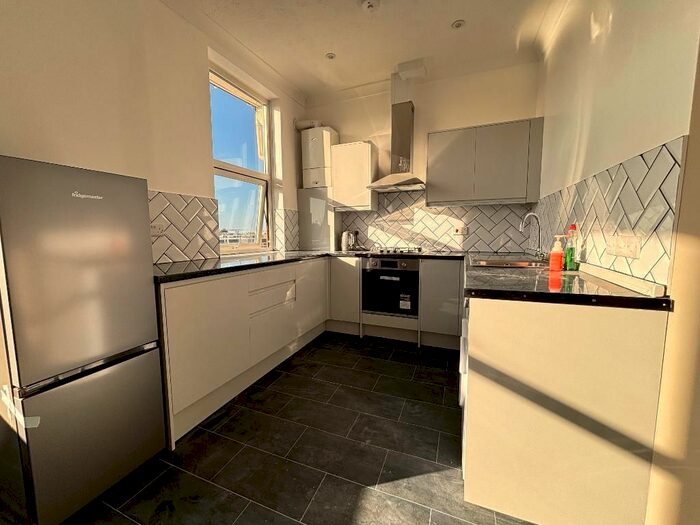 1 Bedroom Flat To Rent In Blatchington Road, Hove, BN3