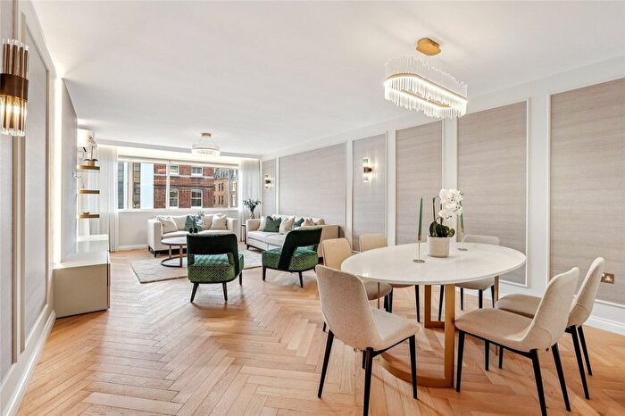 3 Bedroom Flat For Sale In George Street, London, W1U