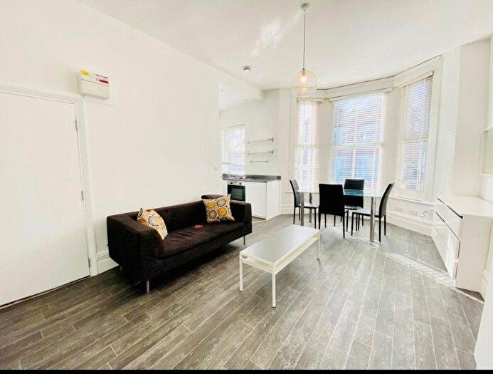 Studio To Rent In Birdhurst Road, South Croydon, CR2