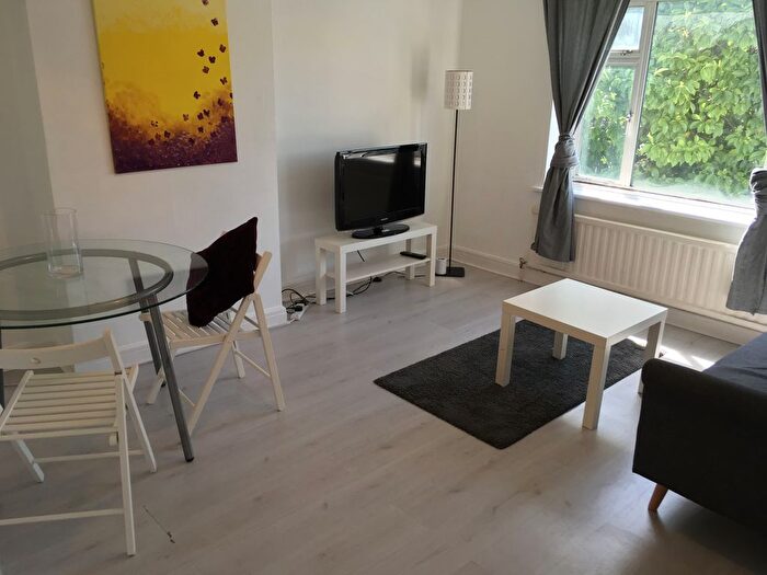1 Bedroom Flat To Rent In Very Near Langdale Gardens Area, Perivale, UB6