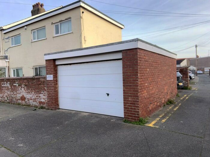 Garage / Parking To Rent In Crescent East, Thornton-Cleveleys, FY5