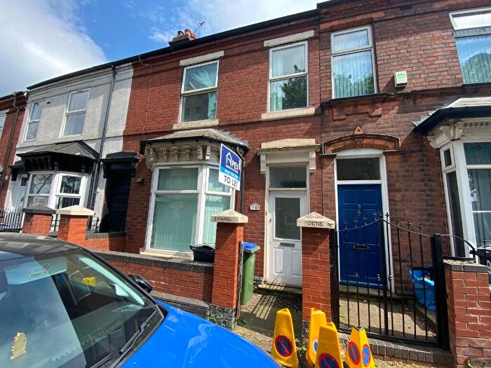3 Bedroom Terraced House To Rent In Hallam Street, West Bromwich, West Midlands, B71