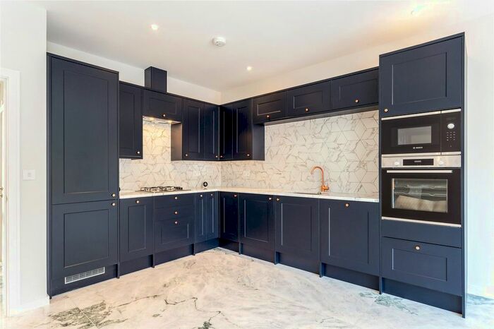 4 Bedroom Semi-Detached House To Rent In Sefton Street, Putney, London, SW15