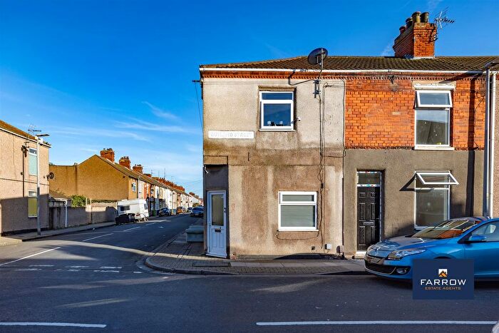 3 Bedroom End Of Terrace House For Sale In Rutland Street, Grimsby, DN32