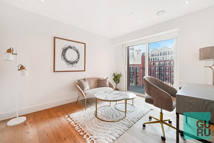 1 Bedroom Flat To Rent In Keybridge, London, SW8