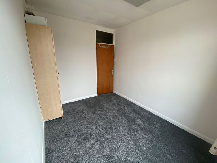 1 Bedroom Flat To Rent In Mitcham Road, Tooting, SW17