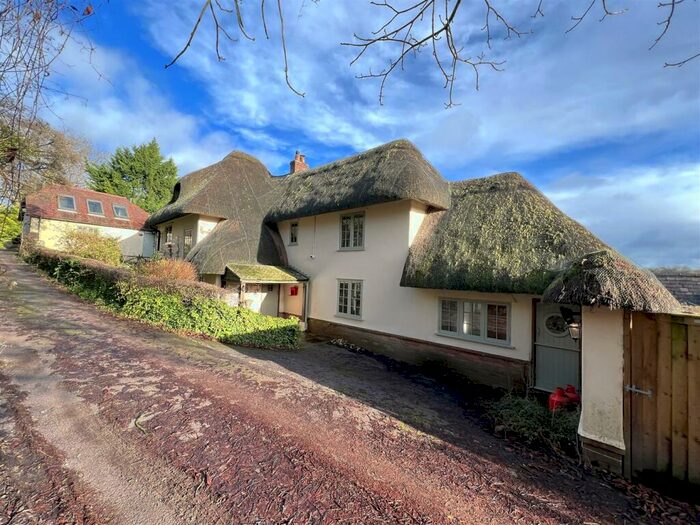 4 Bedroom Cottage To Rent In Upper Woodford, Salisbury, SP4
