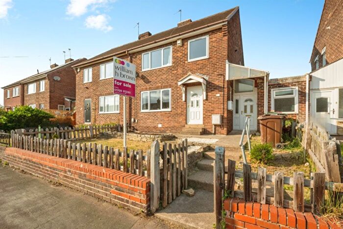 3 Bedroom Semi-Detached House For Sale In Hollytree Avenue, Maltby, Rotherham, S66