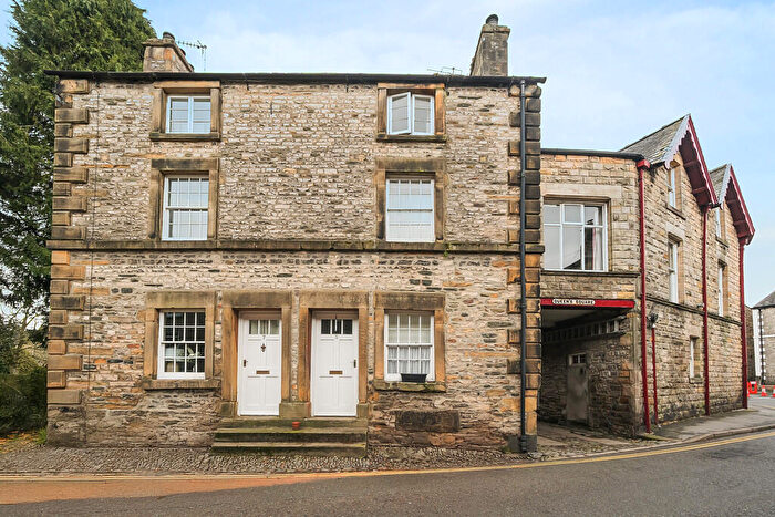 3 Bedroom Terraced House For Sale In Queens Square, Kirkby Lonsdale, LA6
