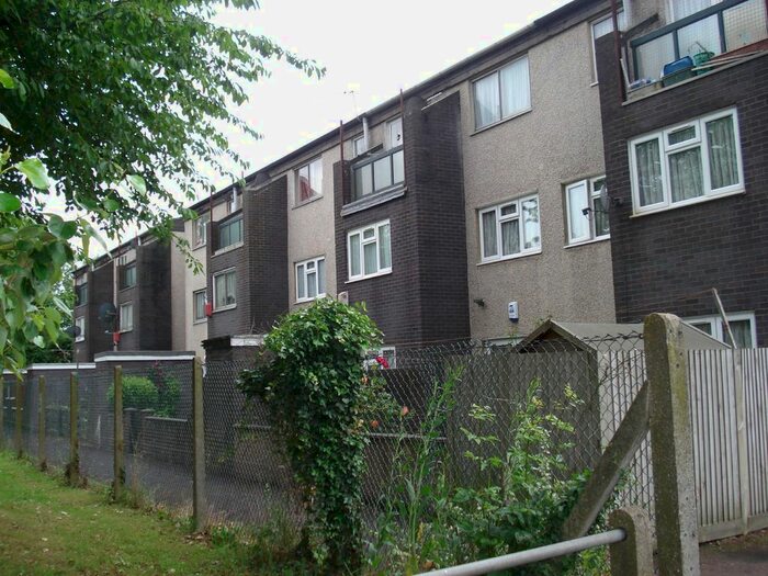 2 Bedroom Flat To Rent In Havelock Road, Southall UB2