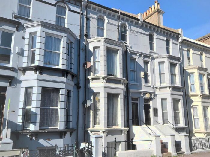 1 Bedroom Flat To Rent In Cambridge Gardens, Hastings, TN34