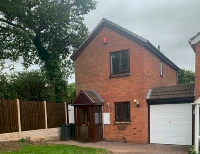 2 Bedroom Semi-Detached House To Rent In Harcourt Drive, Four Oaks, B74