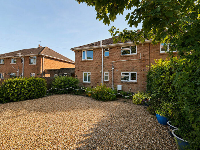 2 Bedroom Apartment For Sale In Fraser Road, Wallisdown, BH12