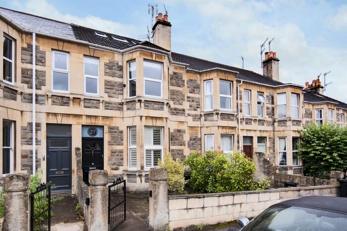 4 Bedroom Terraced House To Rent In Bedroom Terraced House In Avon, BA2