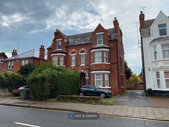 2 Bedroom Maisonette To Rent In Bridgford Road, West Bridgford, Nottingham, NG2