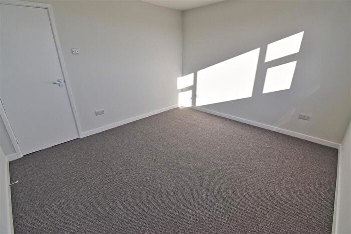 2 Bedroom Apartment To Rent In Court Drive, Cromer, NR27