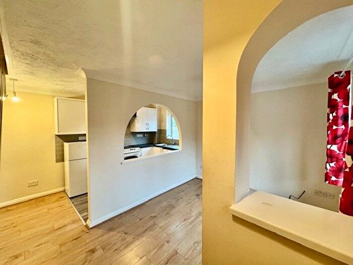 1 Bedroom Property To Rent In Cowley Close, Southampton, SO16