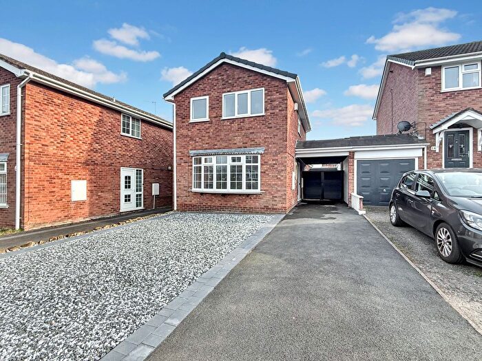 3 Bedroom Detached House To Rent In Padstow Way, Trentham, Stoke-On-Trent, ST4