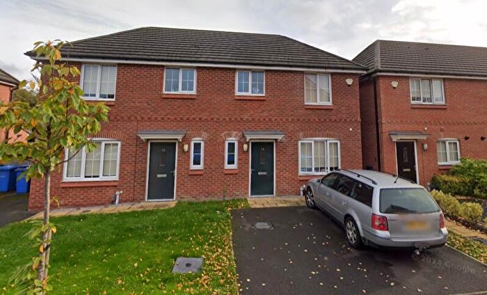 3 Bedroom Semi-Detached House To Rent In Runswick Close, Salford, Greater Manchester, M6