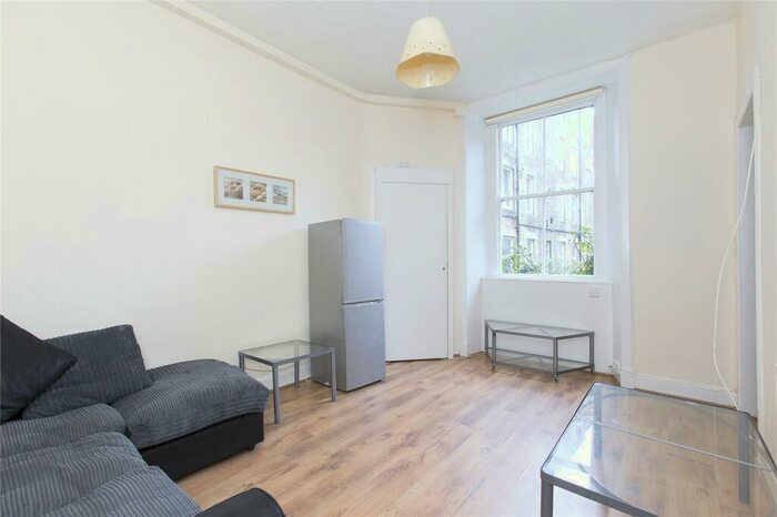 2 Bedroom Flat To Rent In Caledonian Road, Dalry, Edinburgh, EH11