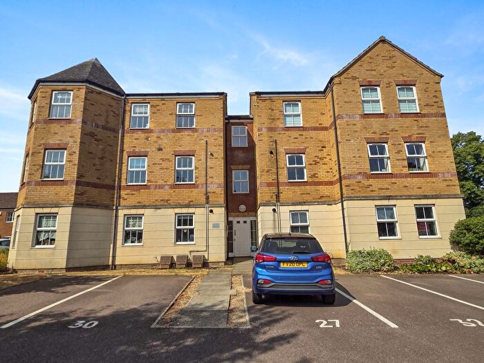 2 Bedroom Flat For Sale In Elvaston Court, Grantham, NG31