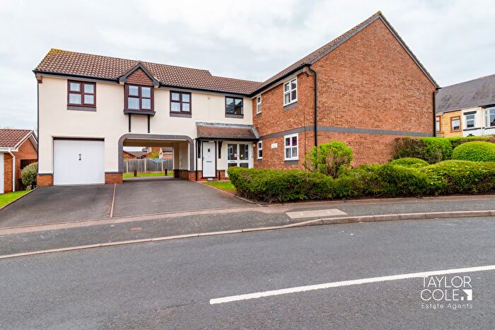 2 Bedroom Flat To Rent In Furness, Tamworth, B77