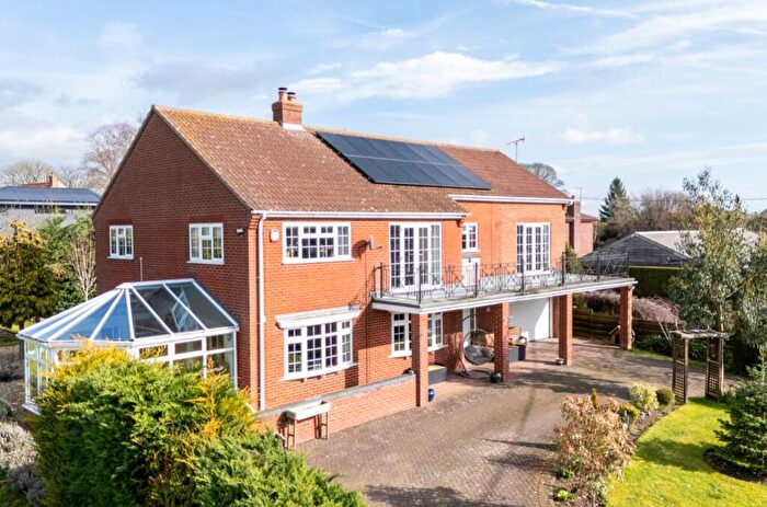 5 Bedroom Detached House For Sale In Hallams Lane, Timberland, LN4