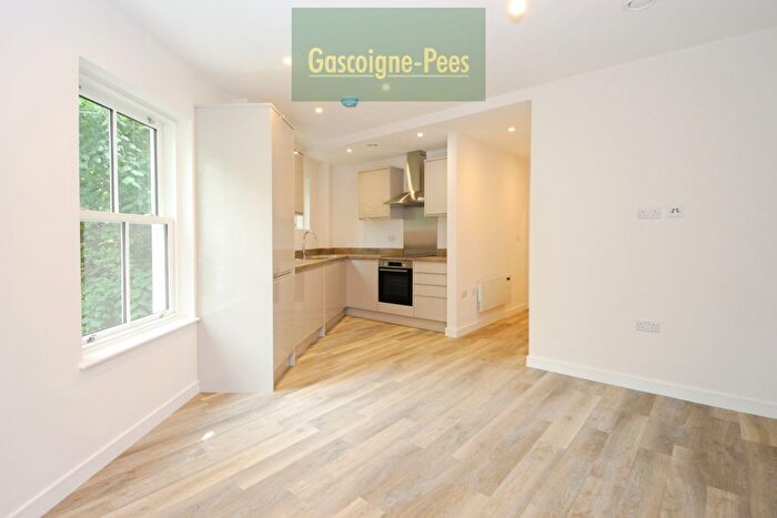 1 Bedroom Flat To Rent In London Road, Kingston Upon Thames, KT2