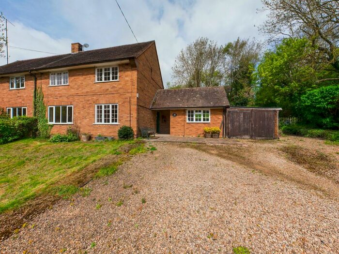 3 Bedroom Semi-Detached House To Rent In Lighthorne, Warwick, Warwickshire, CV35