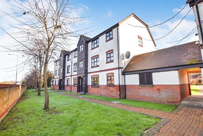 1 Bedroom Apartment For Sale In Culver Rise, South Woodham Ferrers, CM3