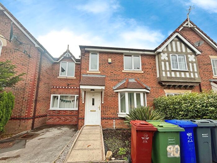 4 Bedroom House To Rent In Chervil Close, Manchester, Greater Manchester, M14