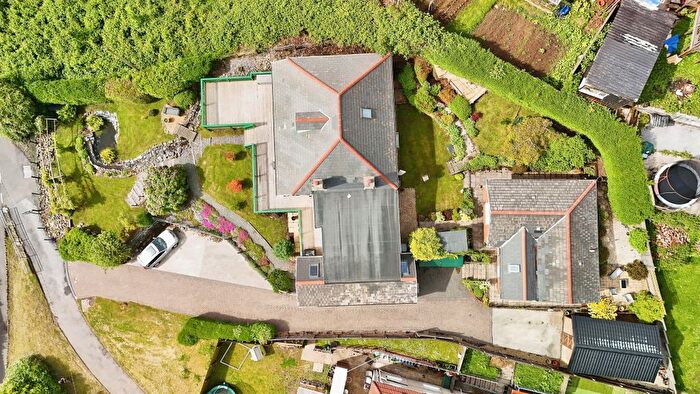3 Bedroom Detached Bungalow For Sale In Sunnybank, Glyncorrwg, Port Talbot, SA13