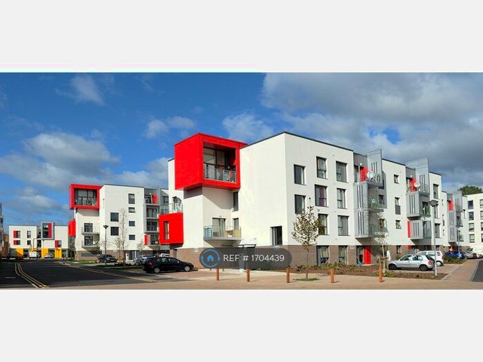 2 Bedroom Flat To Rent In Runnerstone Court, London, N18