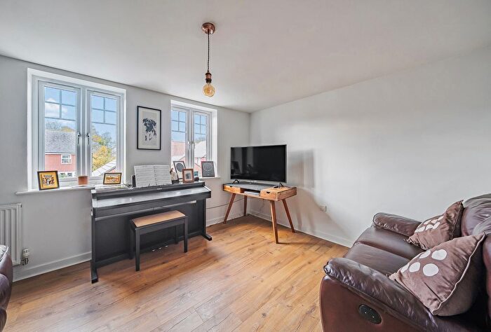 4 Bedroom Semi-Detached House For Sale In Brambling Way, Hardwicke, Gloucester, GL2