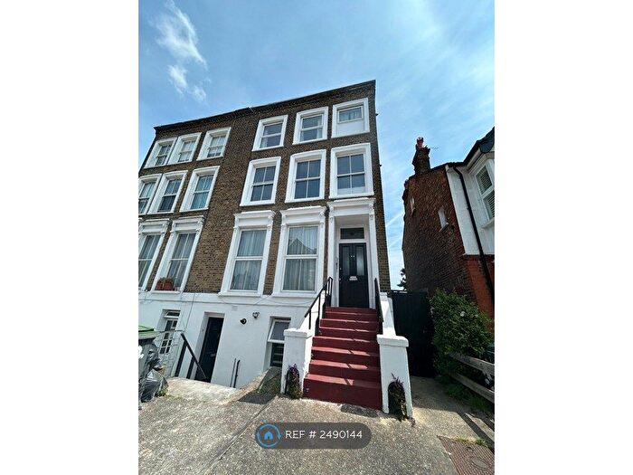 2 Bedroom Flat To Rent In Palmerston Road, London, N22