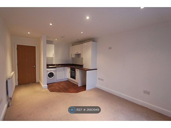 1 Bedroom Flat To Rent In Hartnup St, Maidstone, ME16