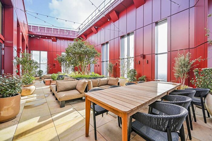 2 Bedroom Flat To Rent In The Eades, Selborne Road, Walthamstow, E17