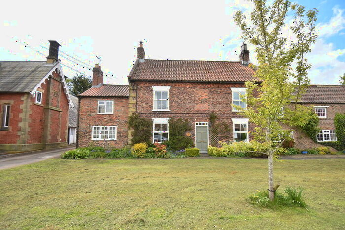 4 Bedroom Terraced House For Sale In Newby Wiske, Northallerton, DL7