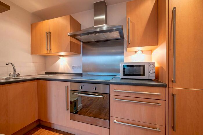 1 Bedroom Flat To Rent In Bakersgate Gardens, Pirbright, Woking, GU24