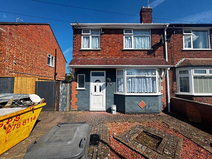 3 Bedroom Semi Detached House To Rent In Blackbird Avenue, Leicester, LE4